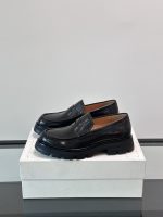 Alexander McQueen - Image 4