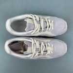 New Balance - Image 4