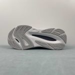 New Balance - Image 13