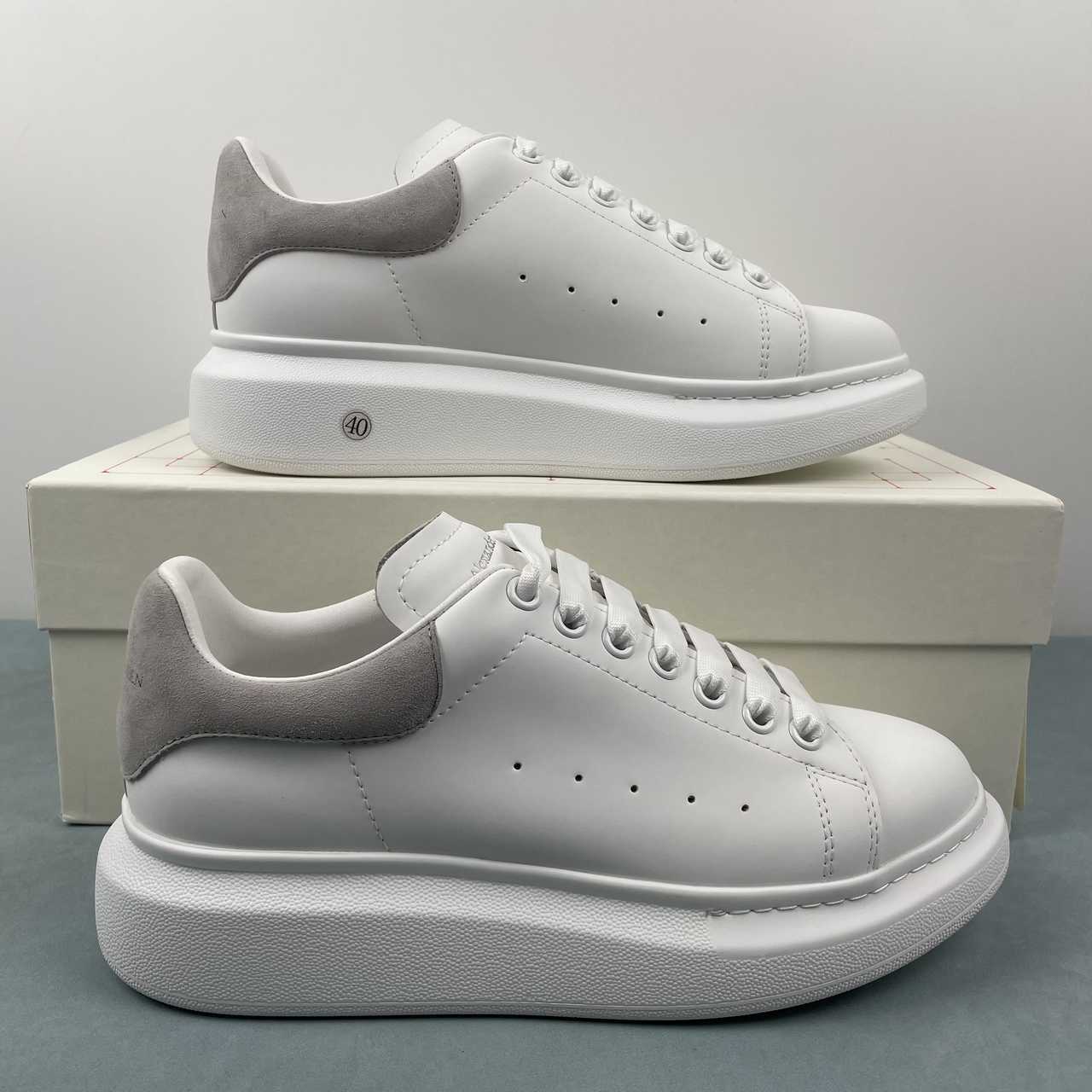 f8925995 Alexander McQueen - Image 1