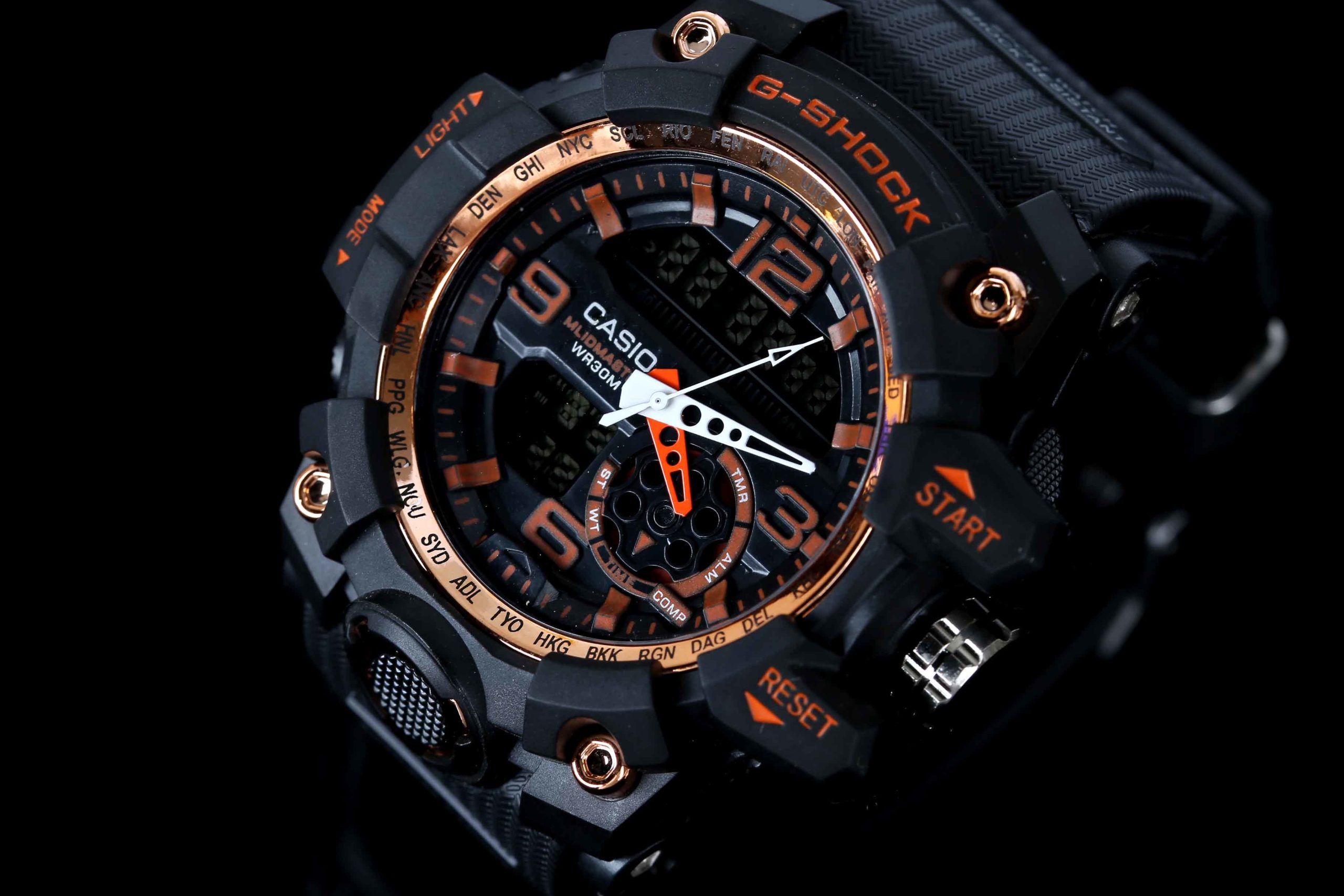 1681c43d Casio Men's Mud King Surface Material - Image 1