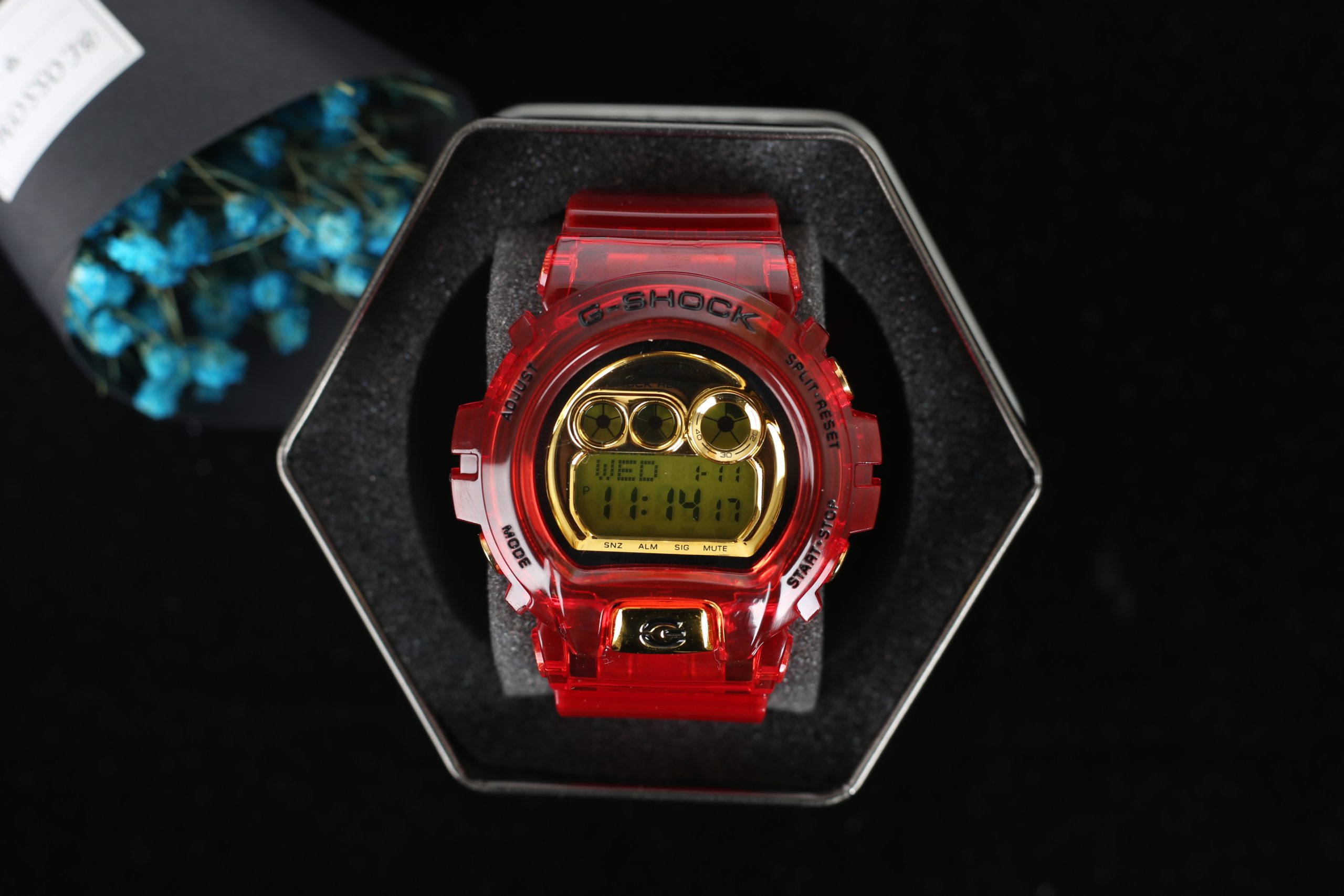 4973d2f3 G-Shock DW-6900 - Image 1