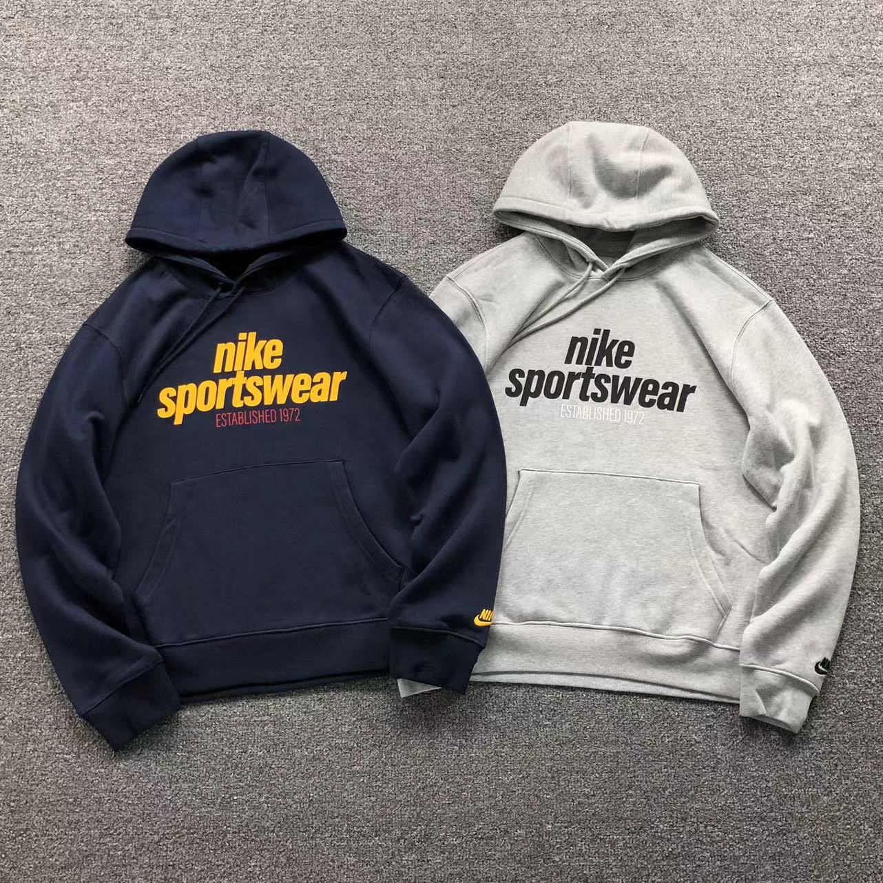 1f05ead8 NIKE HOODIE - Image 1