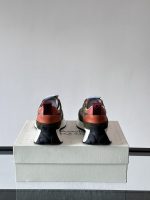 Alexander McQueen - Image 9
