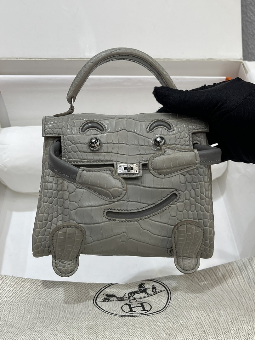 2eb98f1c Hermes Bag - Image 1