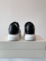 Alexander McQueen - Image 8