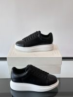 Alexander McQueen - Image 5