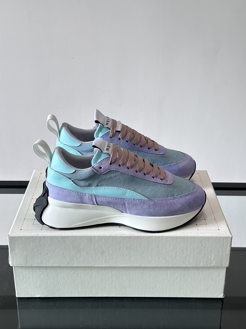 a22ae460 Alexander McQueen - Image 1