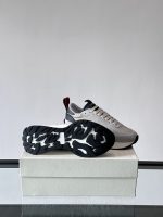 Alexander McQueen - Image 10