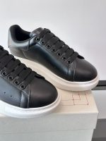 Alexander McQueen - Image 9