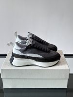Alexander McQueen - Image 2
